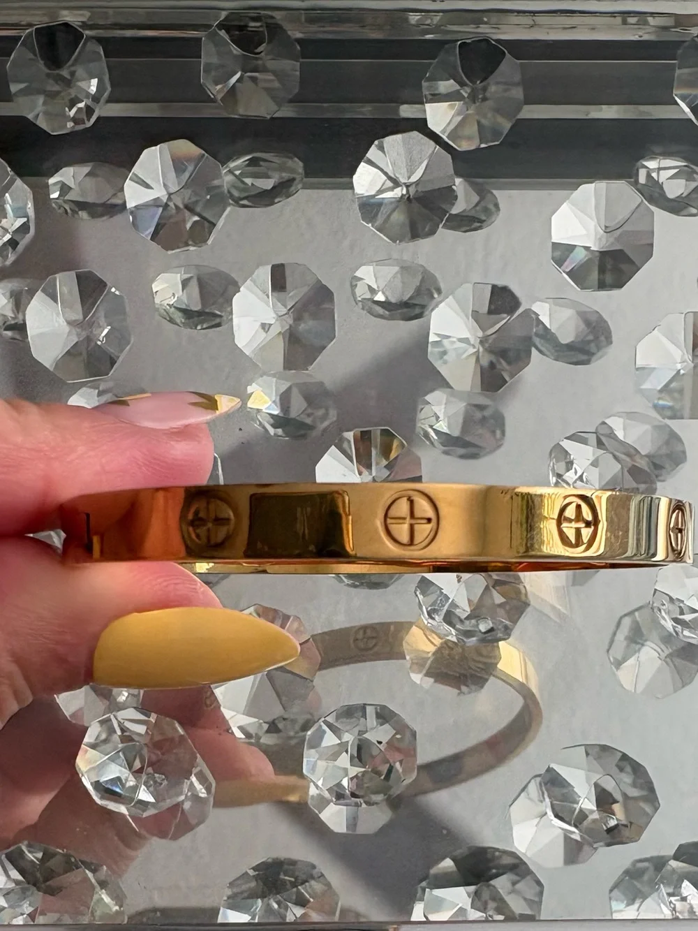 No Brand polished gold